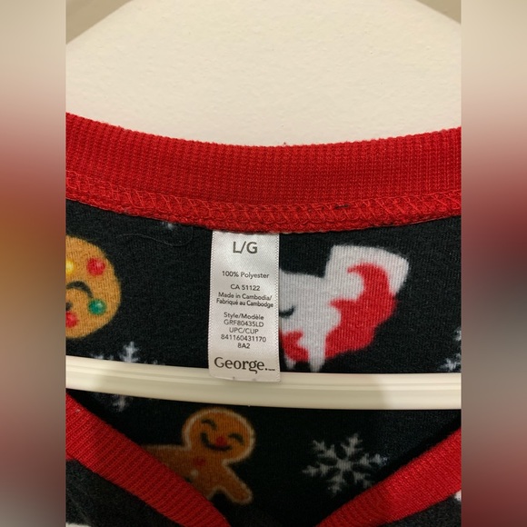 OVERALL CHRISTMAS SLEEPWEAR - Picture 2 of 3